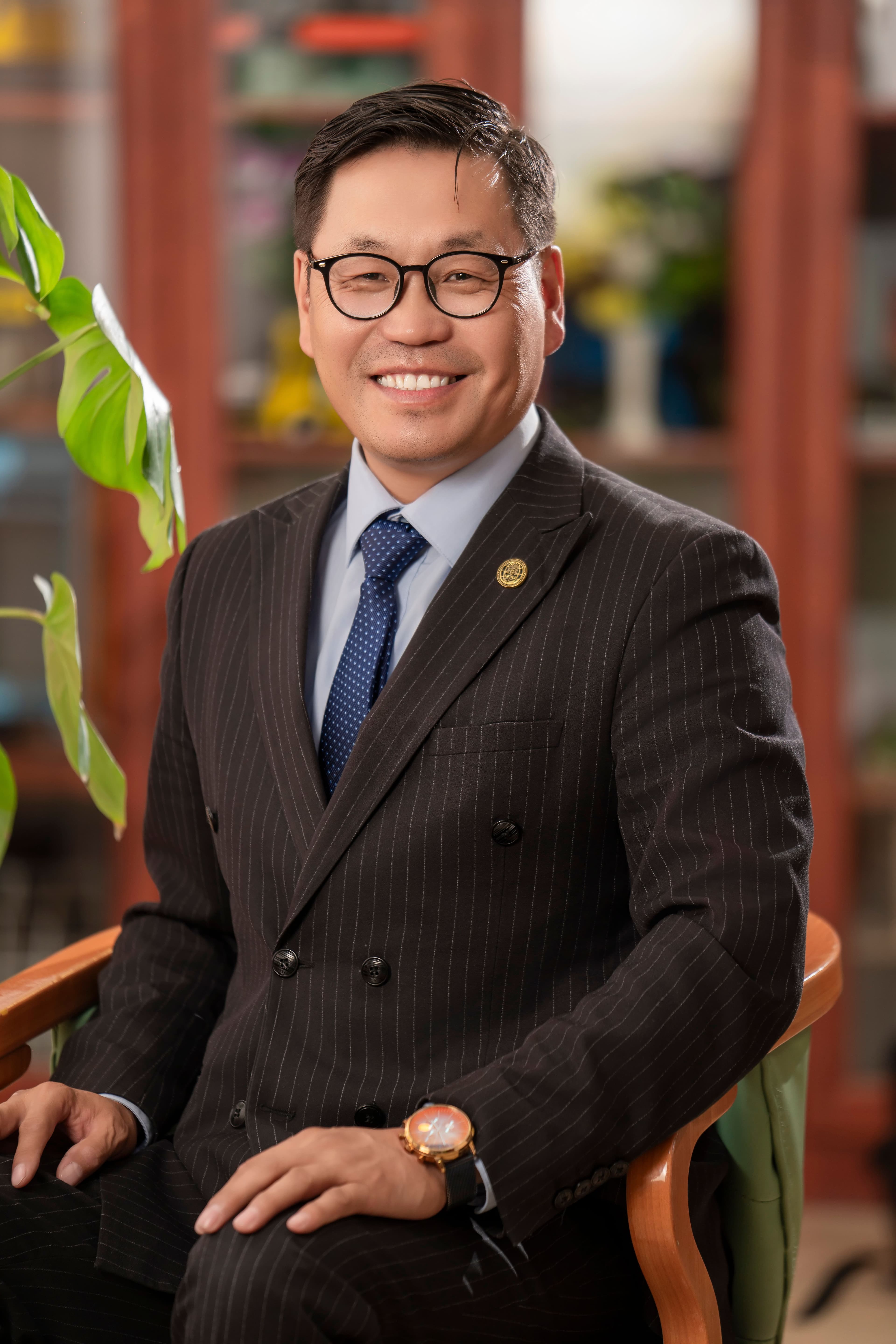 А.ХУЛАНБААТАР