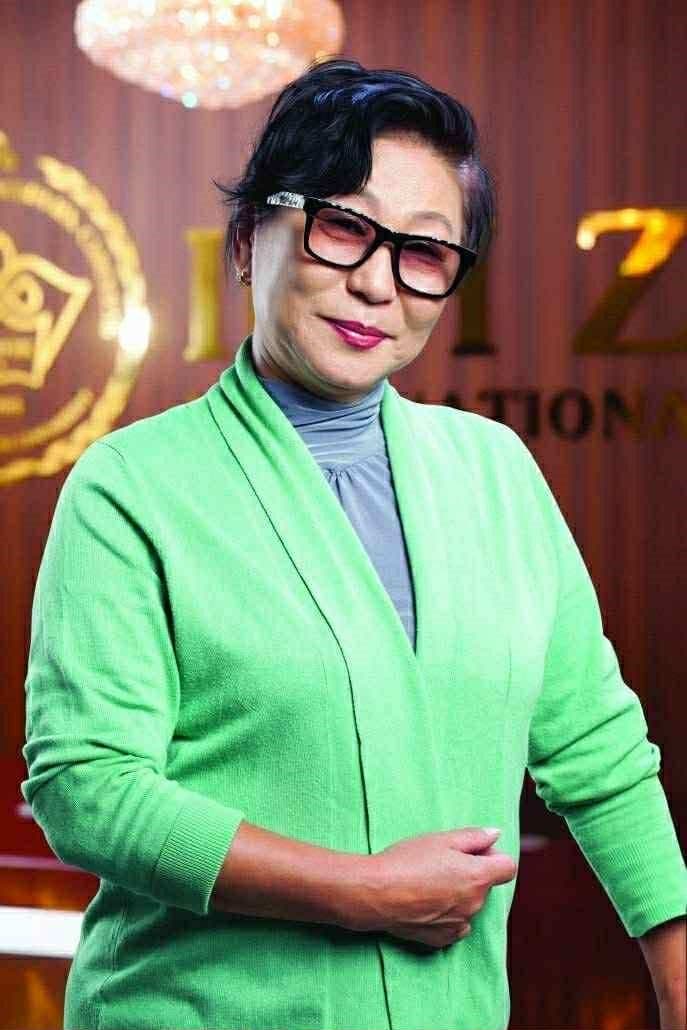 Д.ОЮУНСҮРЭН