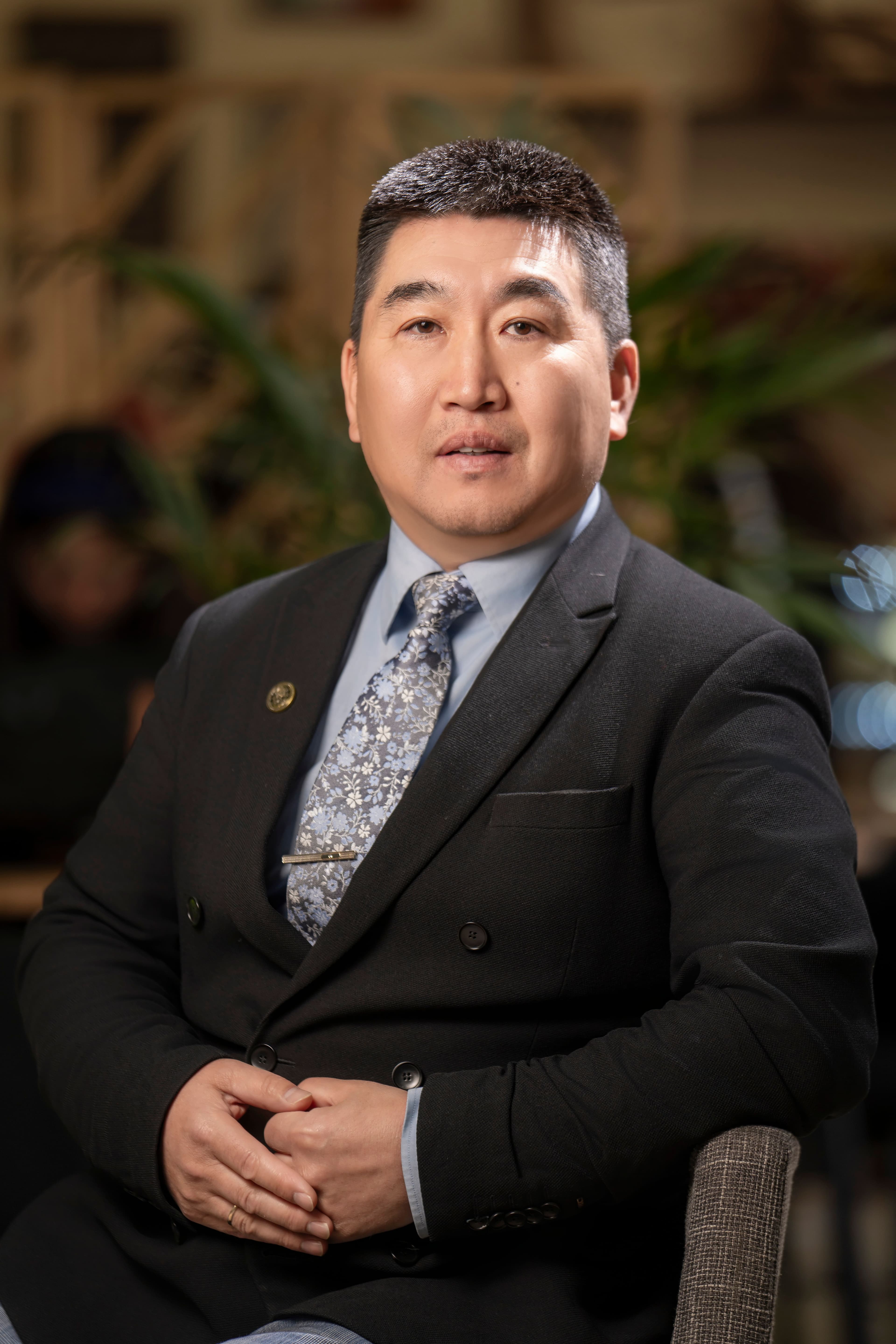 Д.БЯМБАСҮРЭН